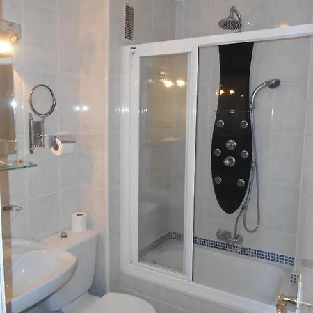 Отель Canton Сан-Висенте-де-ла-Баркера