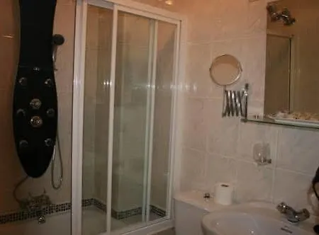 Canton Отель Сан-Висенте-де-ла-Баркера