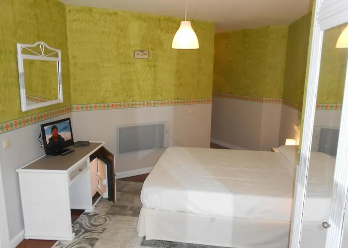 Canton * San Vicente De La Barquera